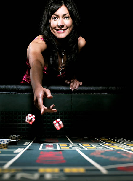 rupiahtoto link app on mobile phone showing live table and betting interface